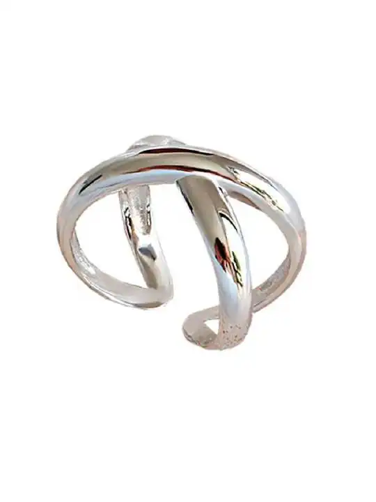 anillo plateado doble cruz