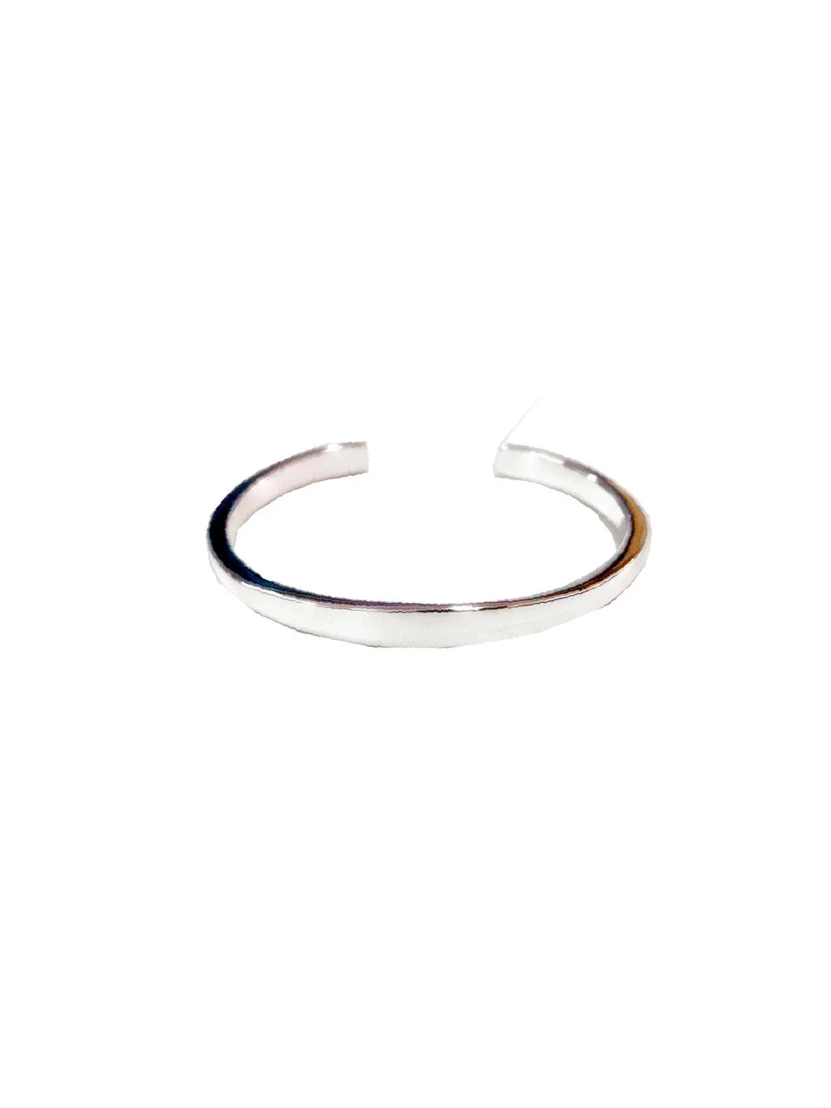 brazalete plateado rígido