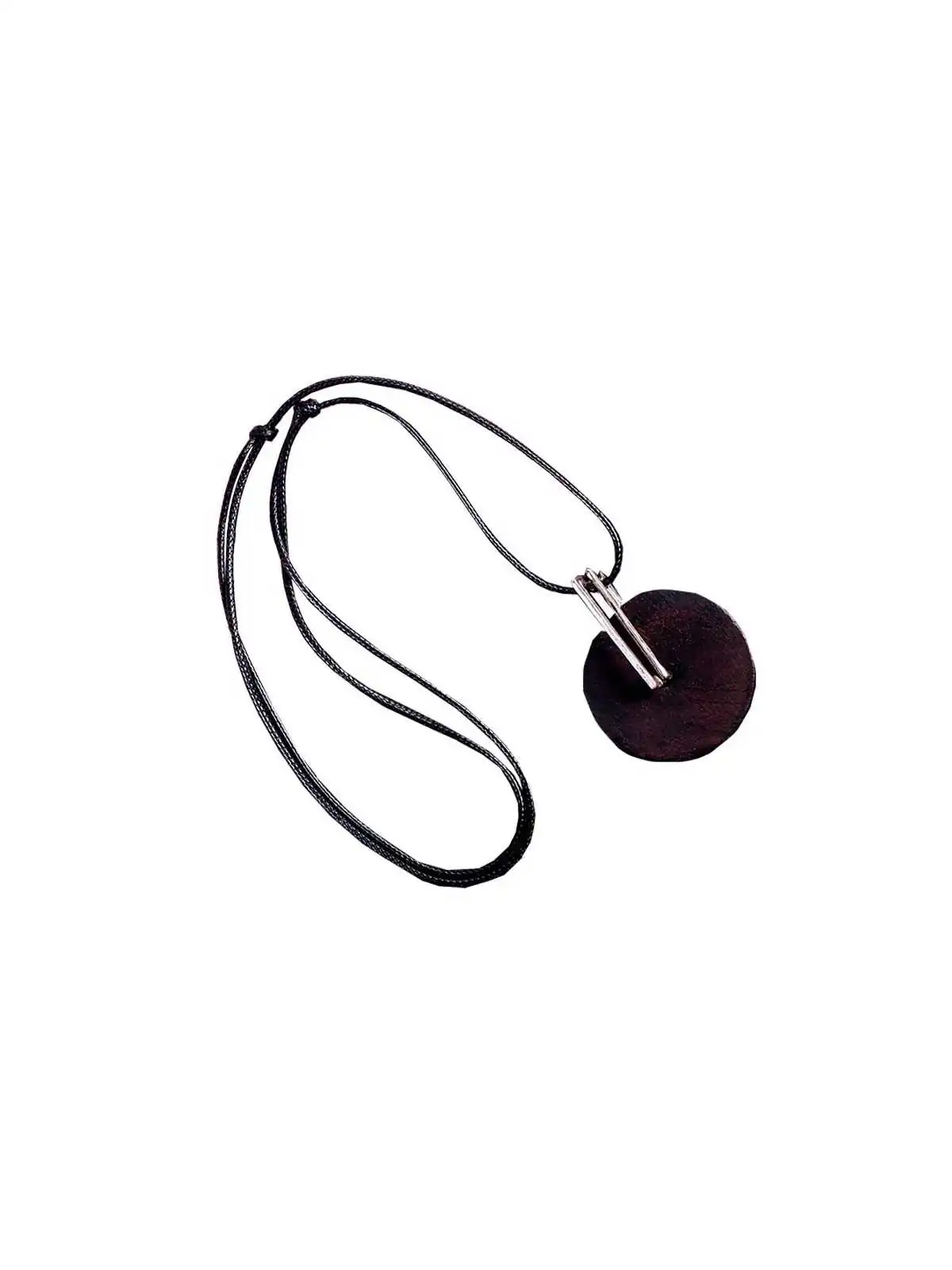 Collar con colgante de ébano