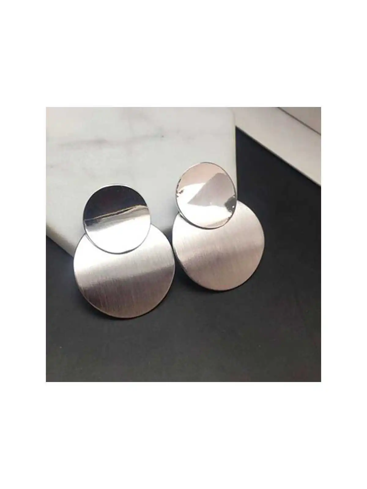 Pendientes XL de diseño plateado