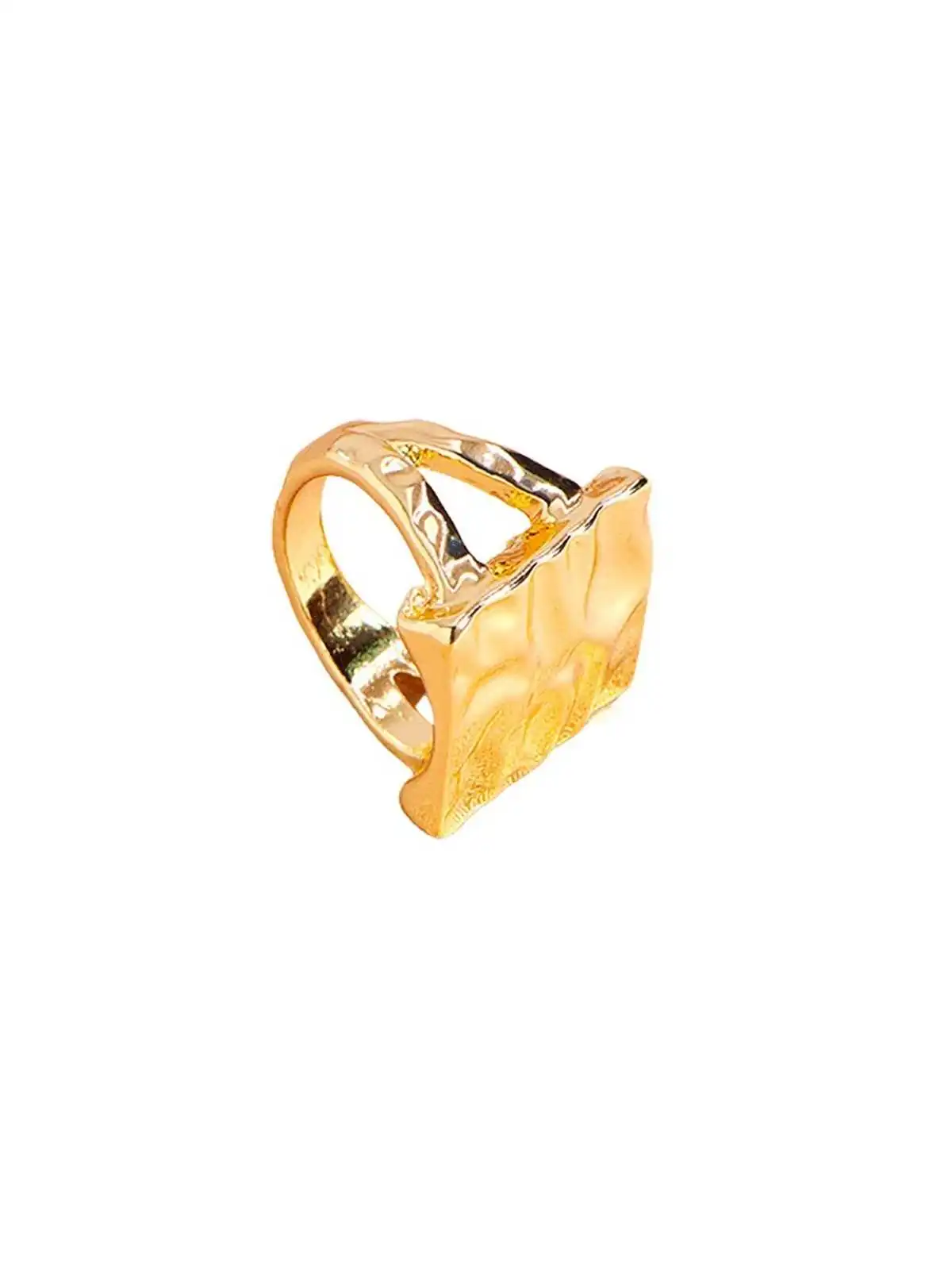 anillo con sello dorado