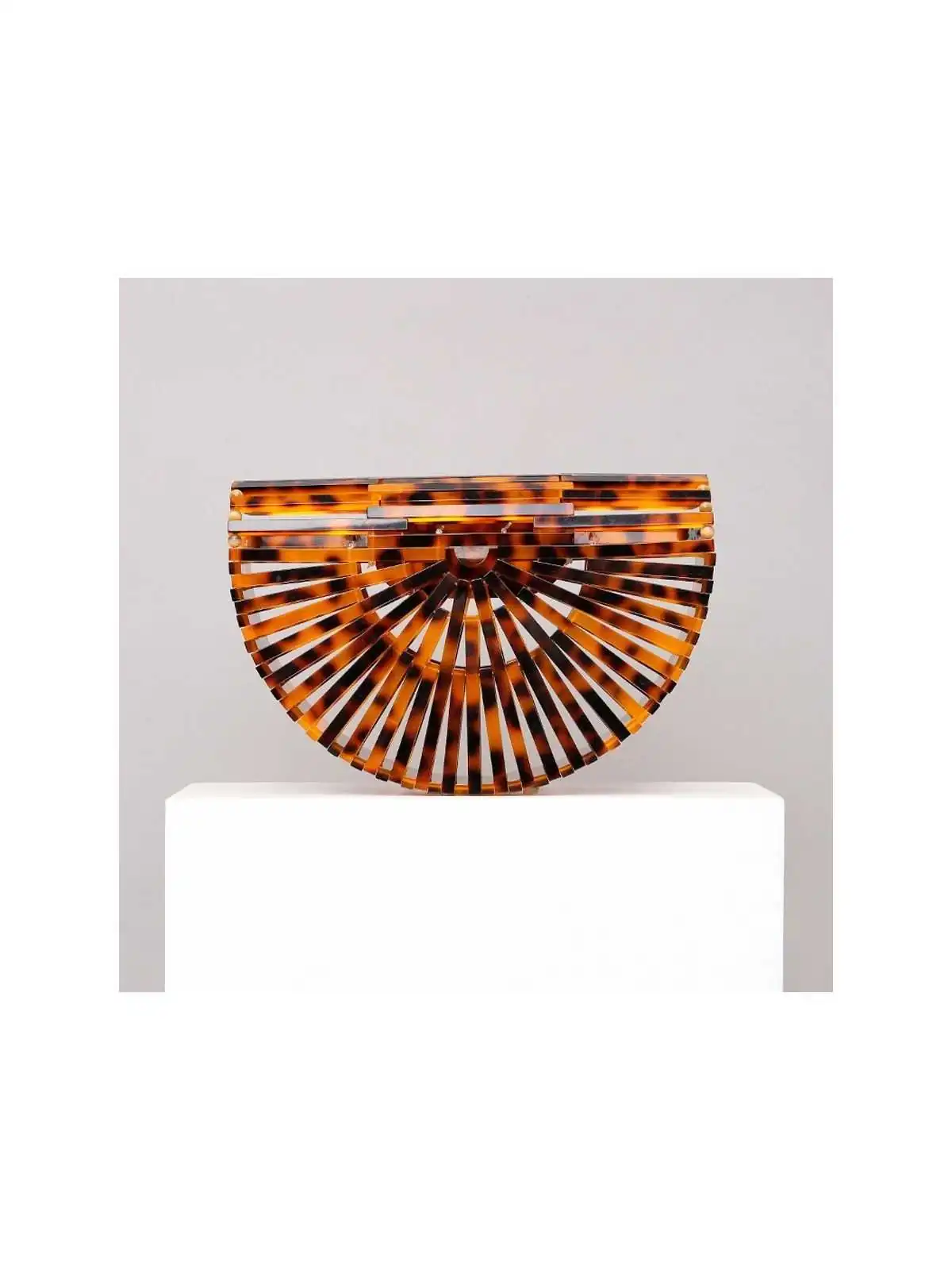 bolso clutch resina de carey