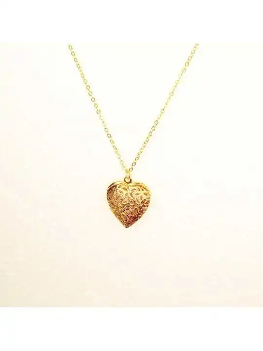 Colgante y cadena corazón dorado 