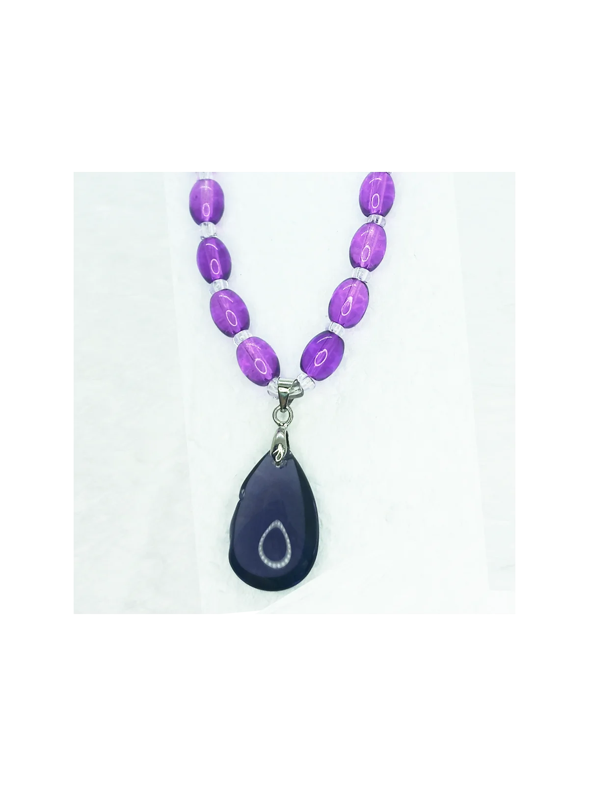 Collar con cristales amatistas y colgante 
