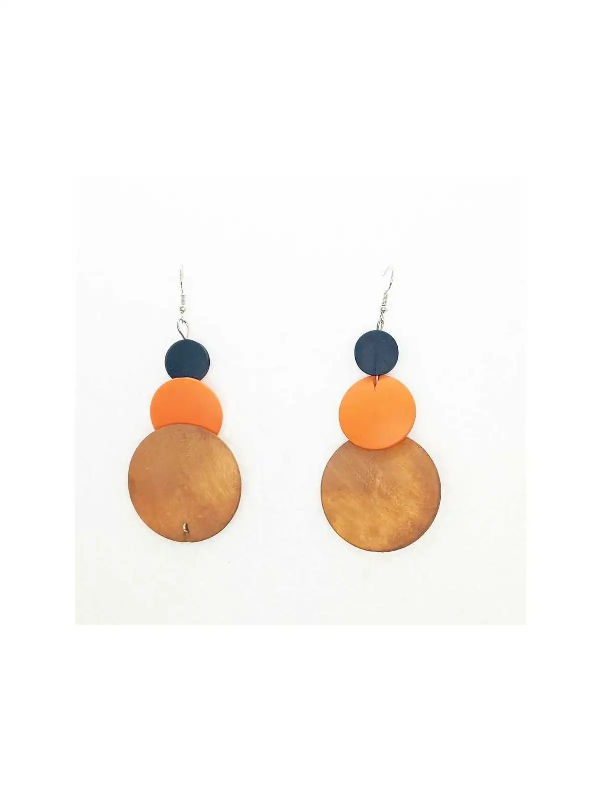 Pendientes de madera color tierra