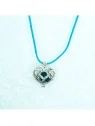 corazon plateado con agata negra y cinta azul