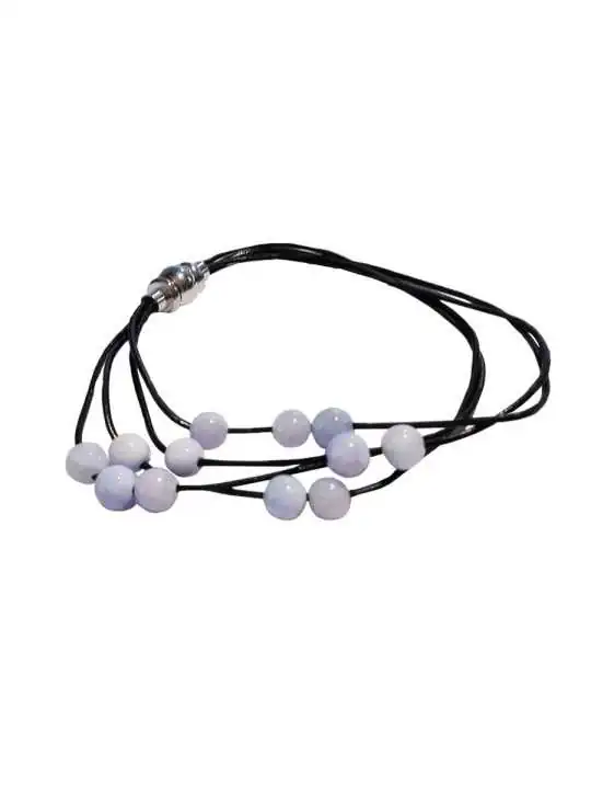 Pulsera Multihilo de Cuero con Perlas de Fluorita