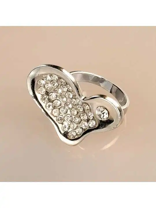 Anillo corazón plateado de circonitas