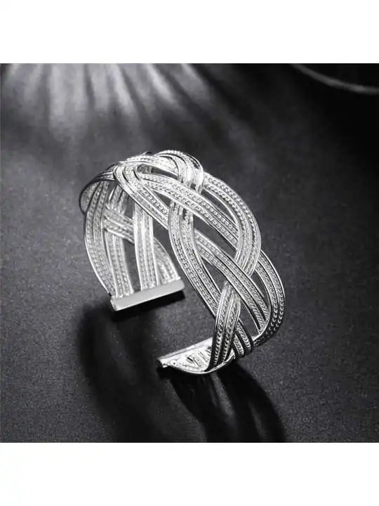 anillo plateado trenzado
