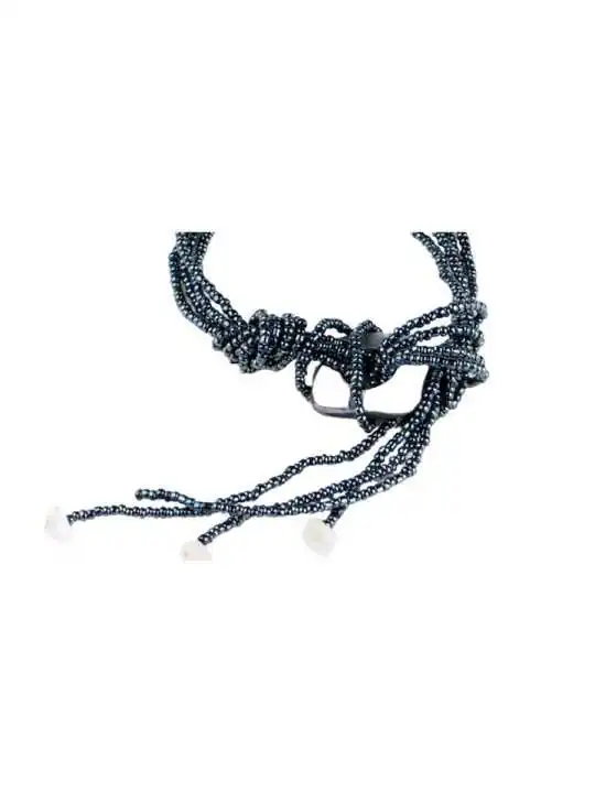 Brazalete cascada de perlas grises y cierre de nácar