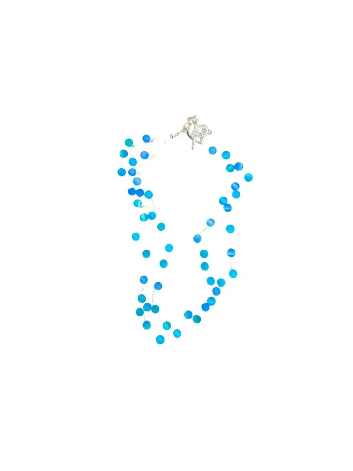 collar al aire con ojos de gato azules 