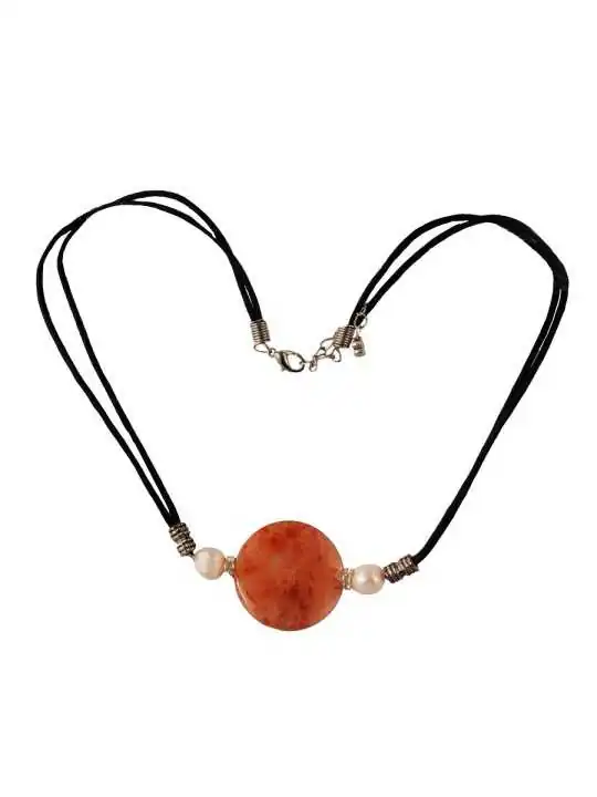 collar con medallon de agata fuego