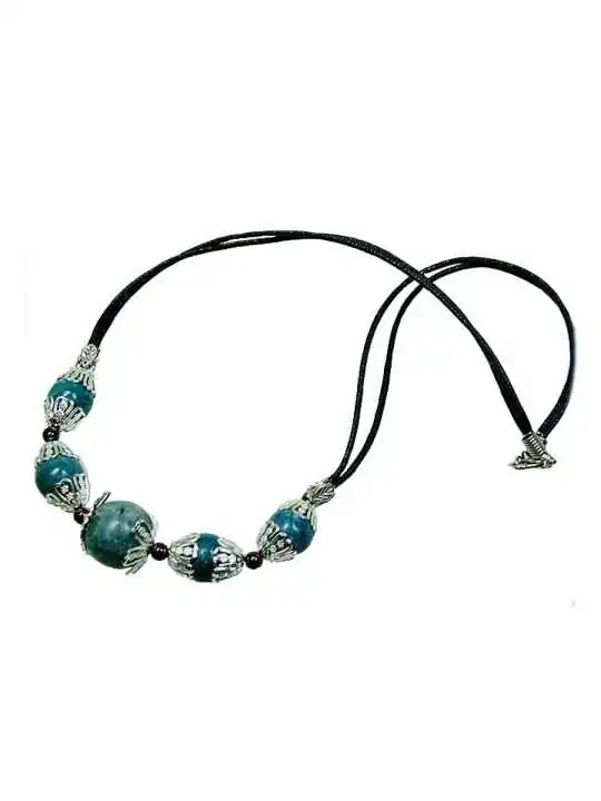 collar con coral azul