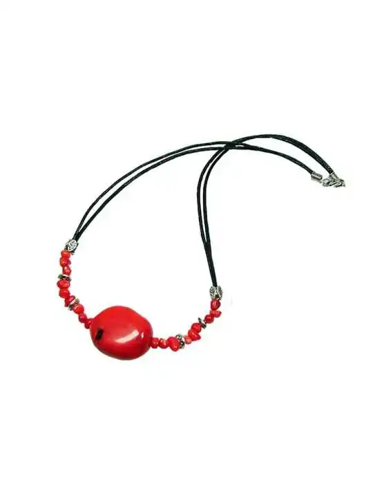 collar con coral rojo