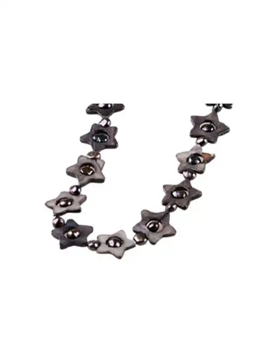 collar gris con estrellas de nacar