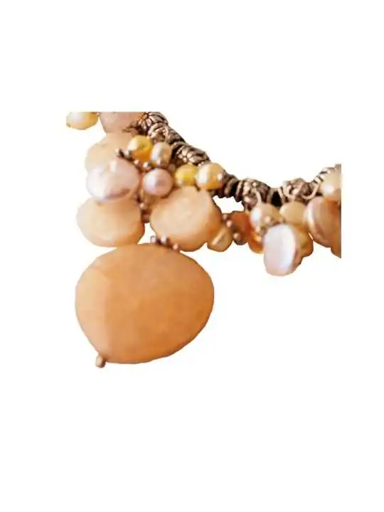 collar con flores de jade naturales 