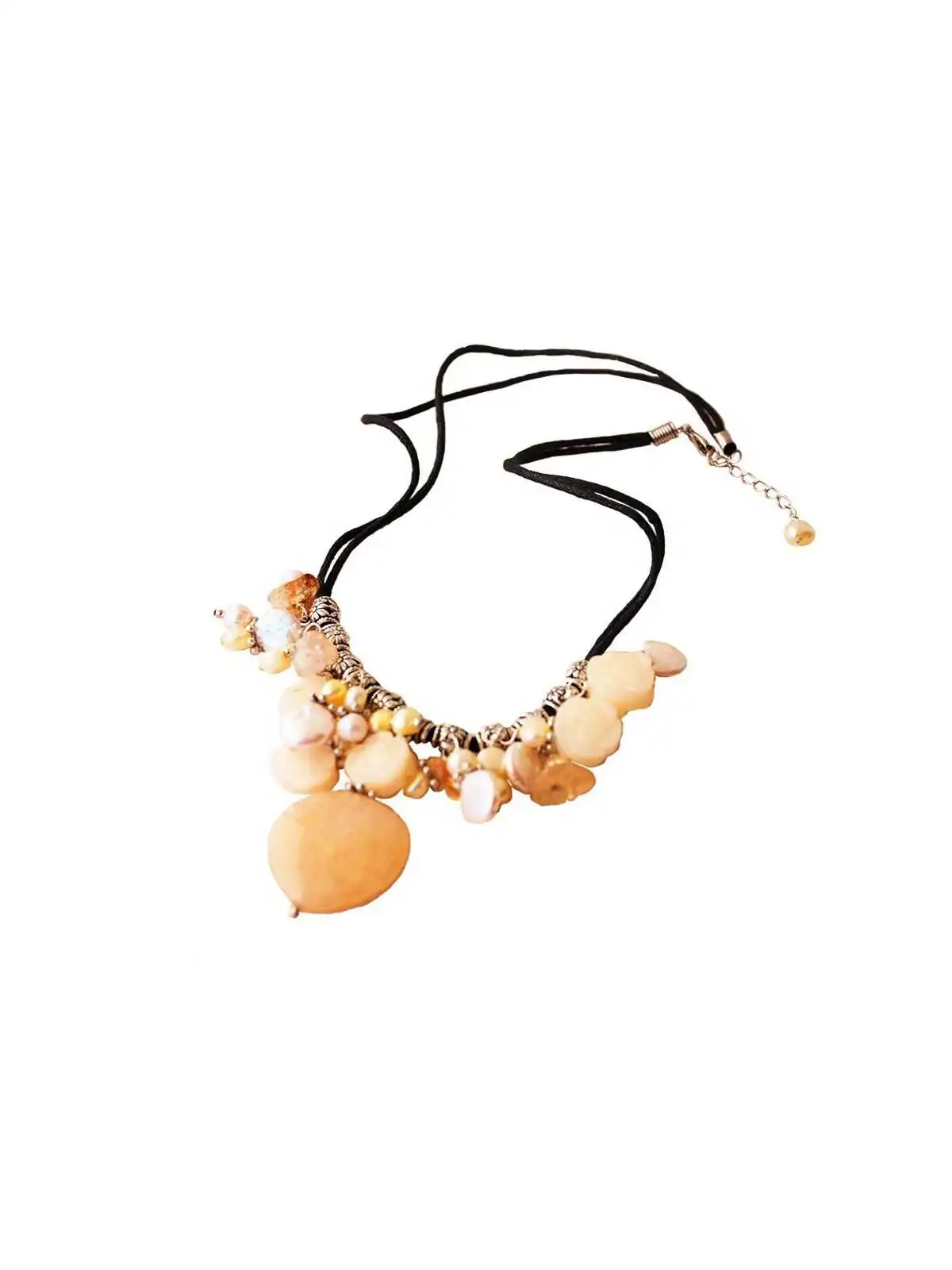 Collar de flores de jade