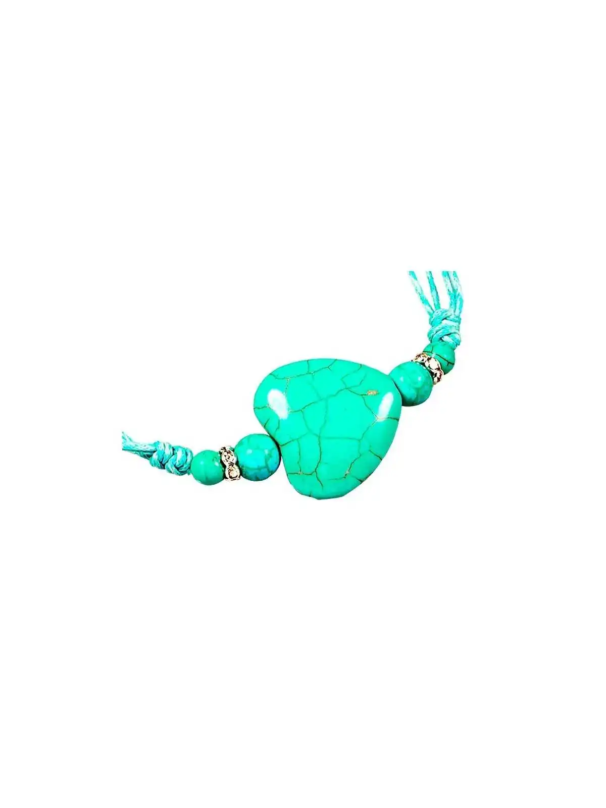 collar con un corazón tallado de howlita verde