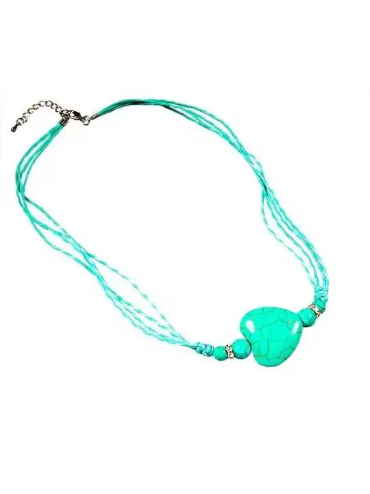 collar con corazon howlita verde