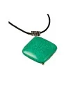 collar con colgante howlita verde rombo