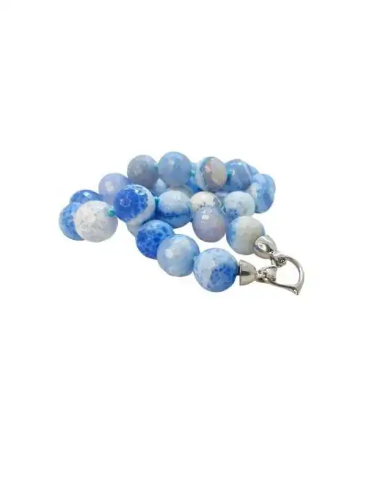 collar con agatas azules con facetas