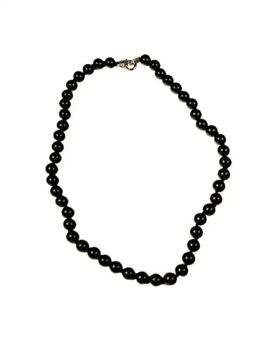 collar estilo princesa con agatas negras