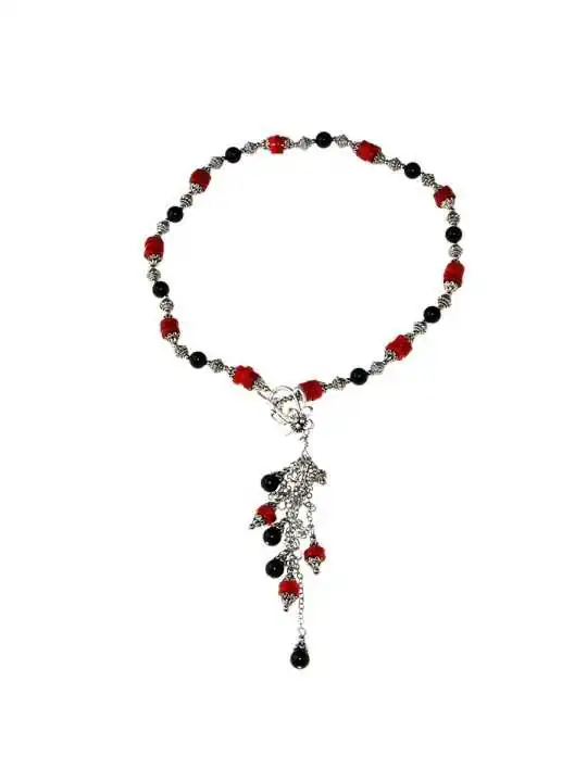 collar vintage de coral rojo y cuarzo negro 