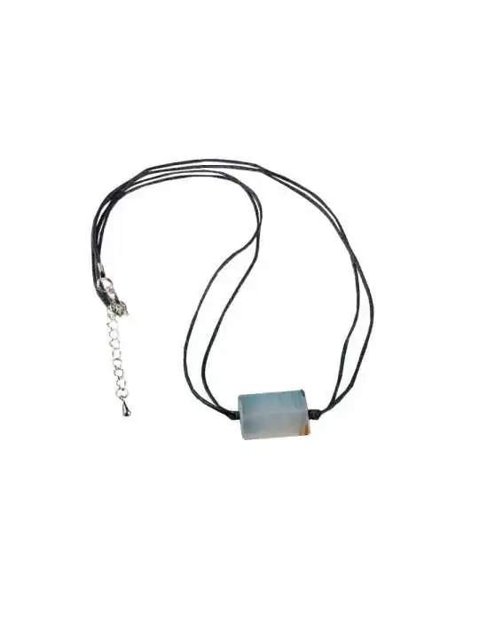 collar con colgante agata gris