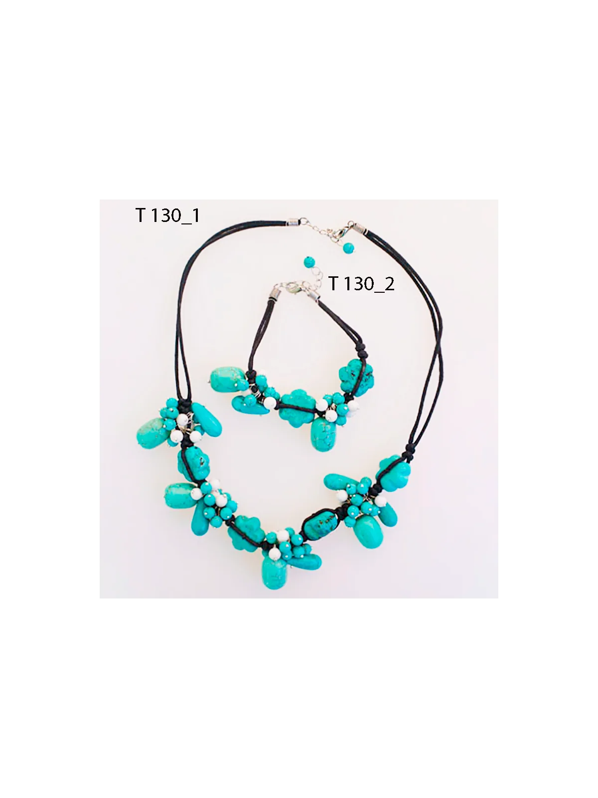 conjunto de collar y pulsera con howlitas azules y blancas