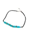 collar con howlitas turquesas y forma cilindro 