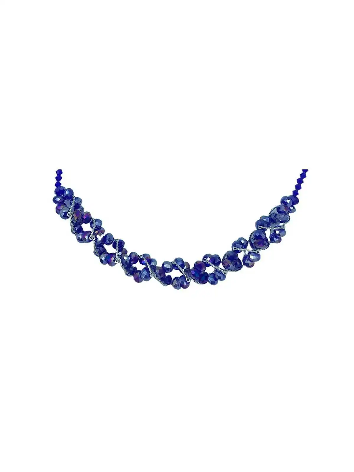 detalle de collar fantasia de cristal amatista