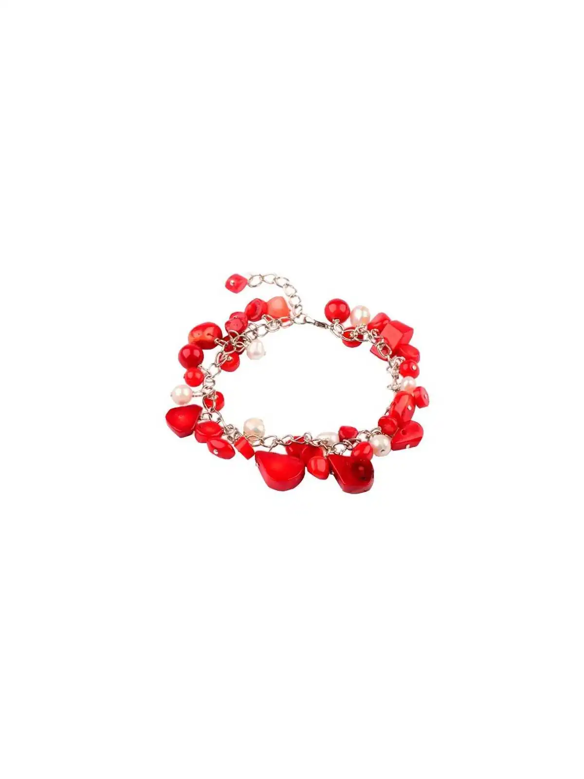 detalle de pulsera de coral rojo y perlas de rio