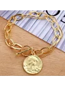 preciosa pulsera con moneda dorada y cadena de eslabones