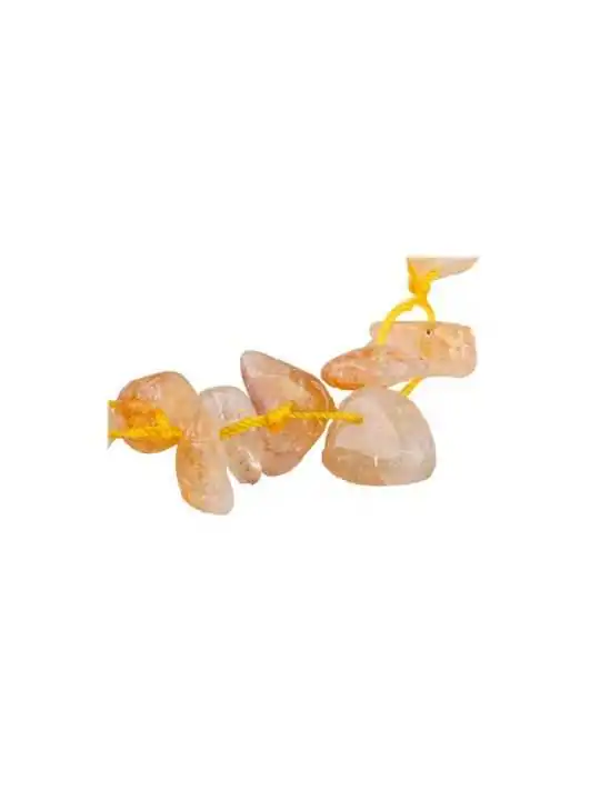 Detalle de pulsera con citrinos naturales 