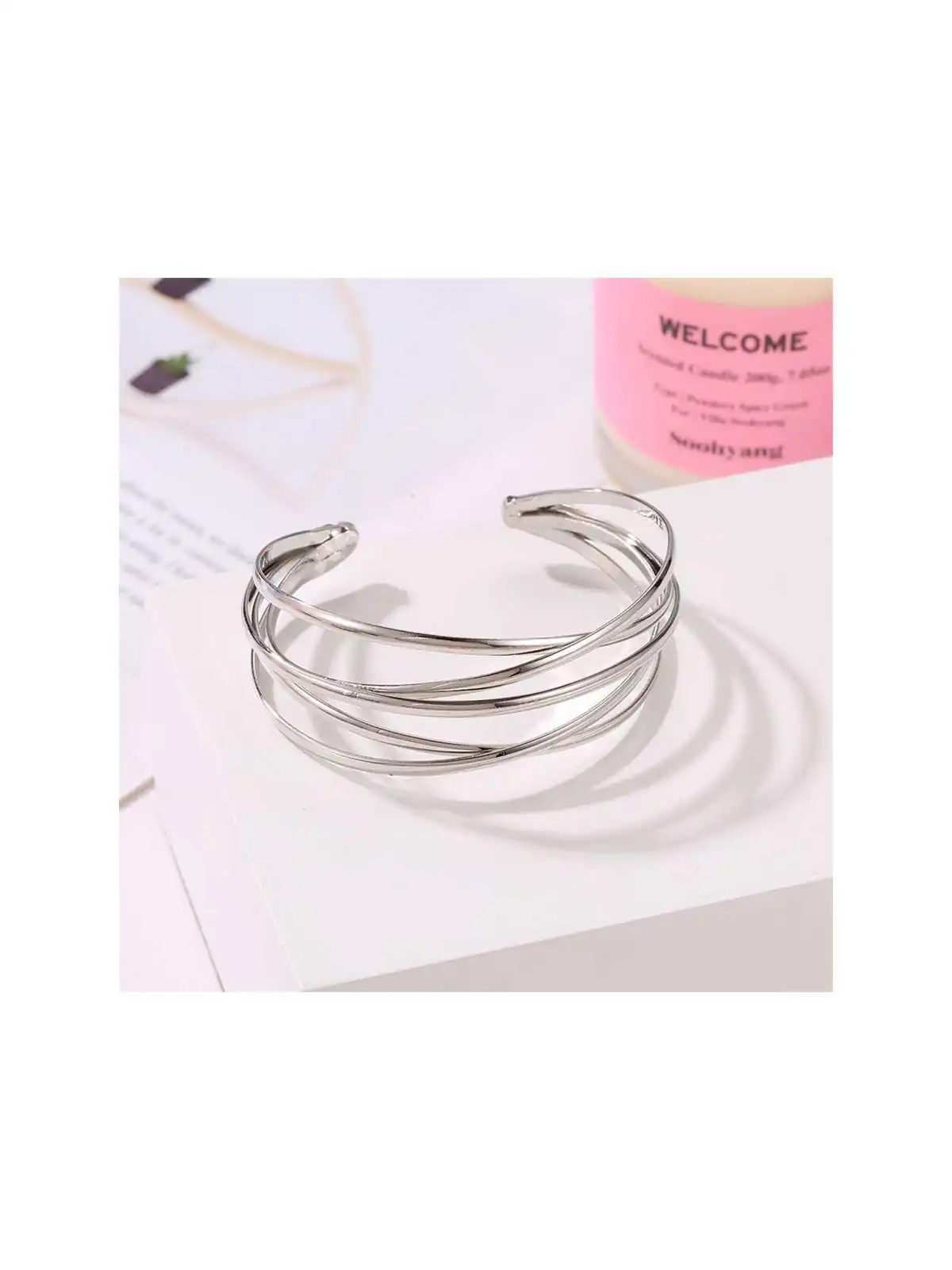 brazalete multitiras de metal plateado