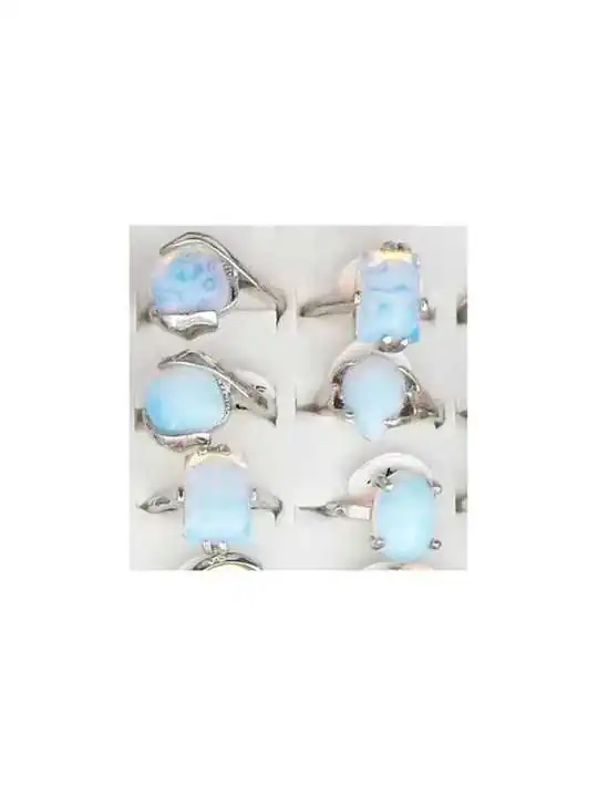 anillos de opalo translucido