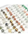 conjunto de piedras semipreciosas en anillos plateados