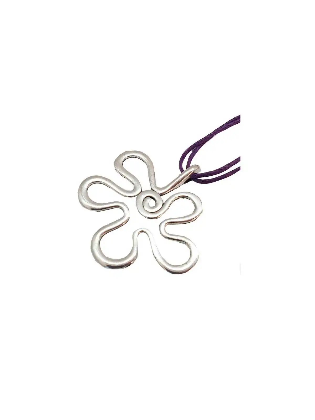 collar cuero con flor metálica