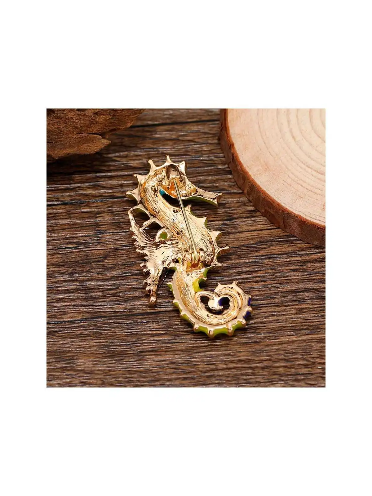 detalle trasero broche caballito de mar