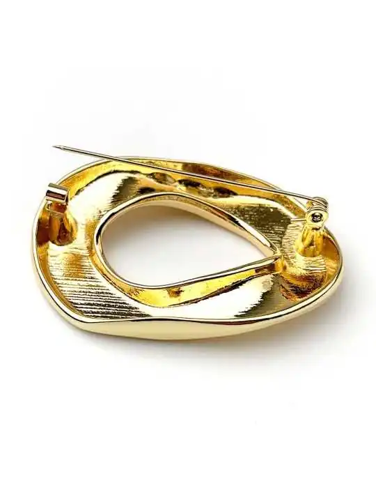 Broche hebilla dorada