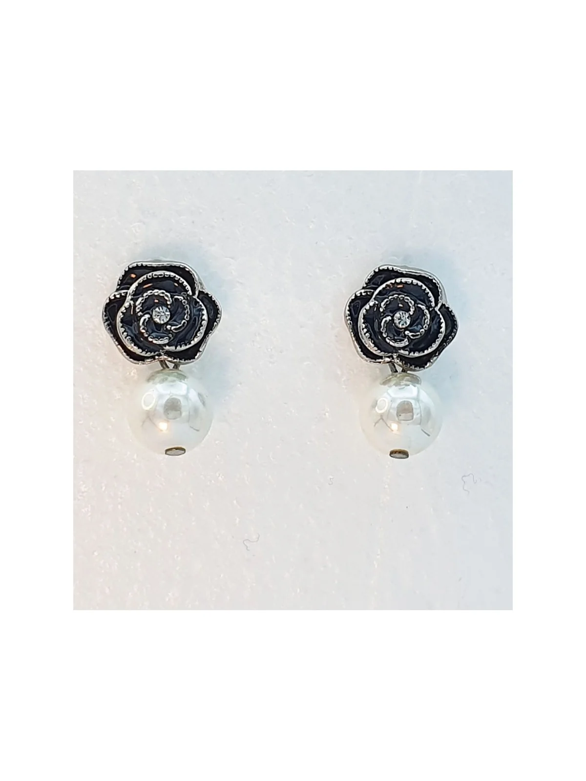 Pendientes Gardenia Estilo Chanel
