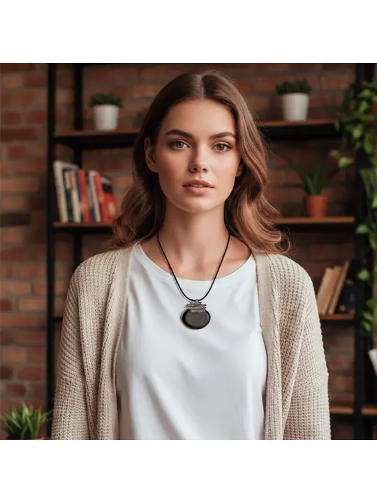 Collar Colgante de Sándalo