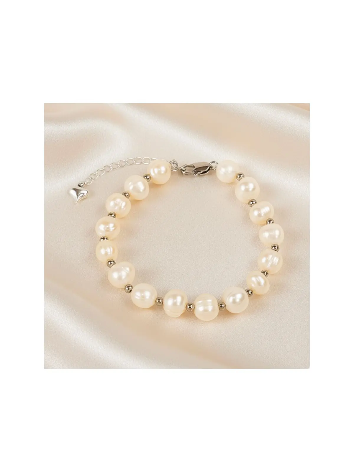 pulsera de perlas blancas nacaradas