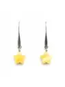 pendientes con charms de piedra de gato amarillo en forma de estrella